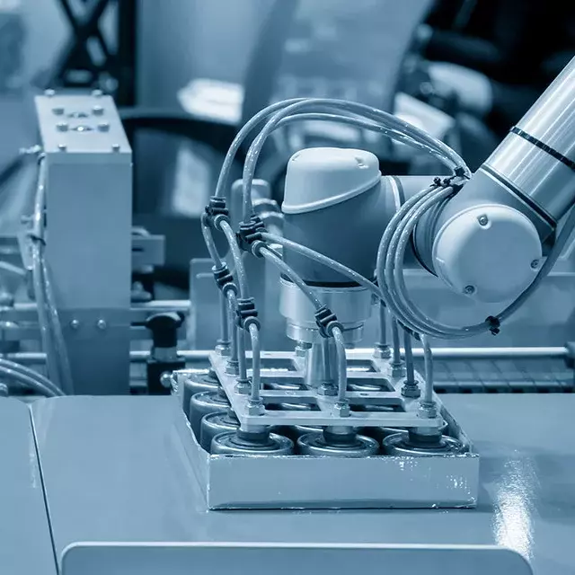 现场和工厂运营中的自主系统